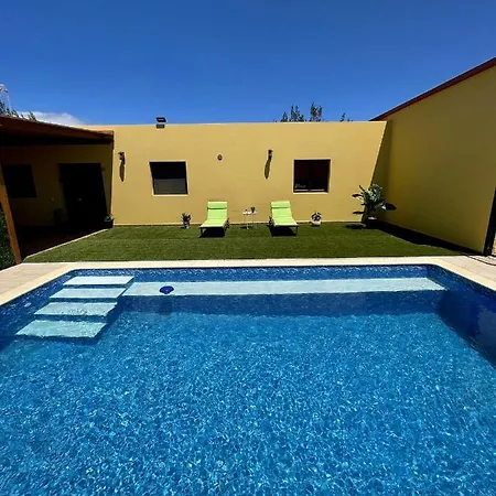Holiday home Rosa De *