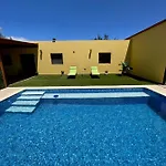 Dom wakacyjny Rosa De *