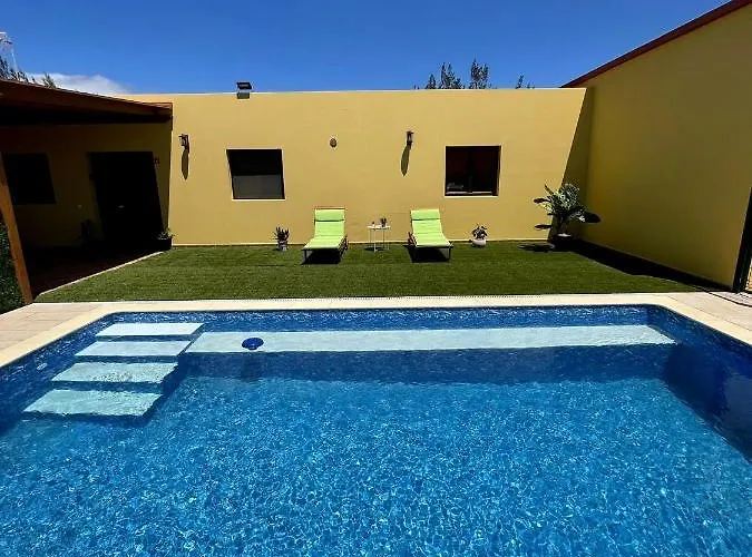 Holiday home Rosa De *